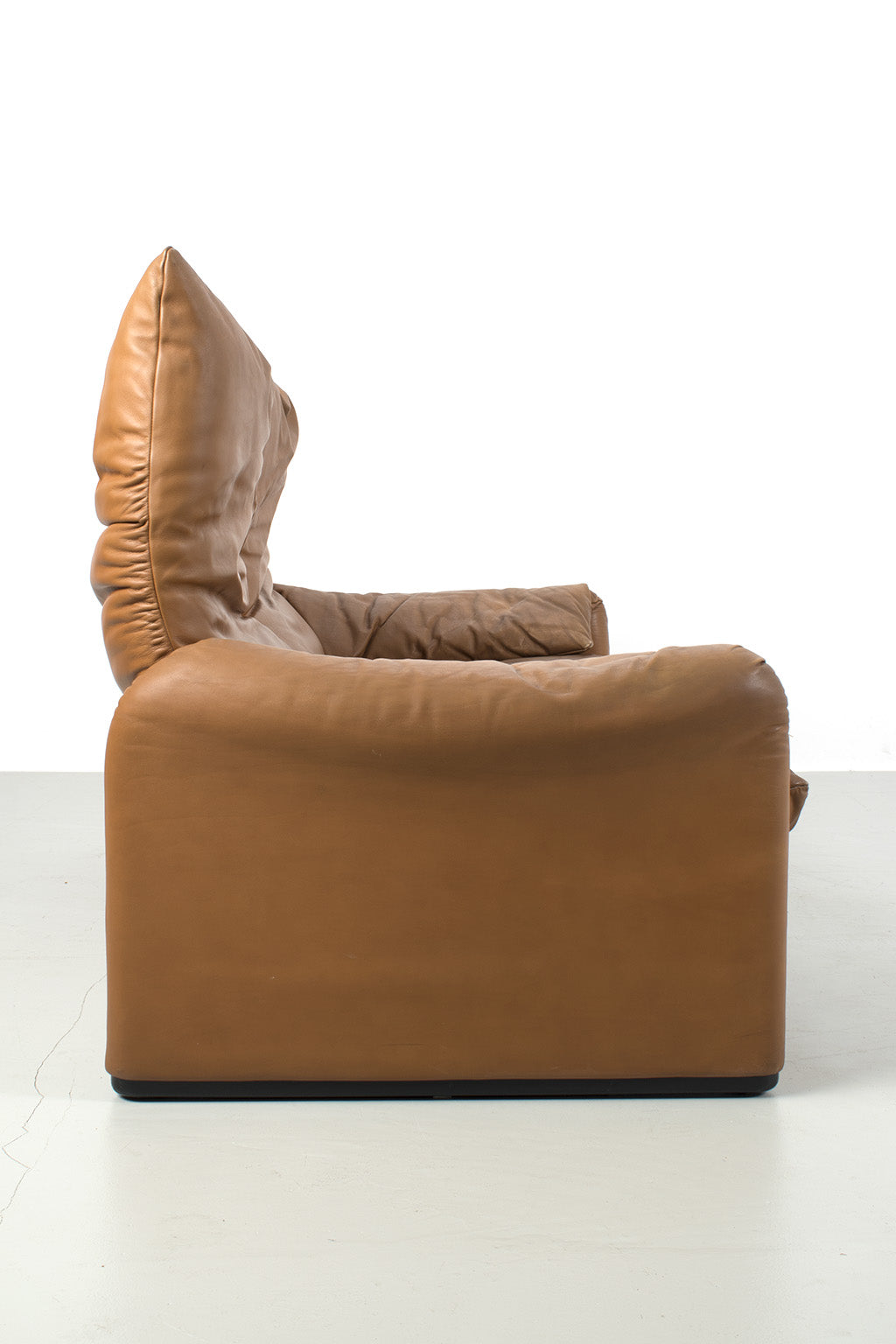 Vintage tweezits ‘Maralunga’ bank door Cassina