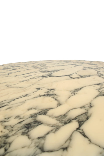 Ronde Saarinen eetafel